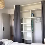 L'escapade Tranquille Apartment *