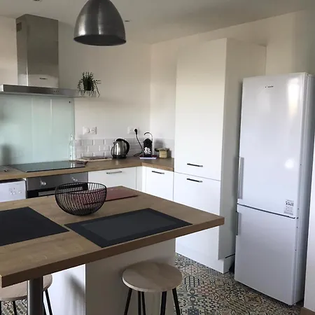 T2 50m2 3*,centre Ville,calme,lumineux Charme Apartmán